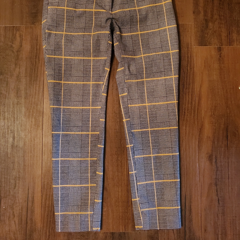 Striped ankle cut pants